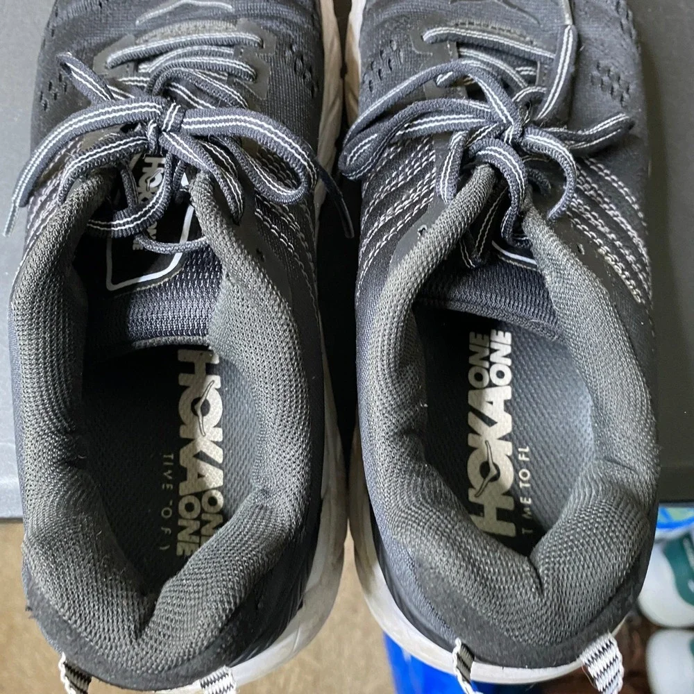 Hoka One One hoka one